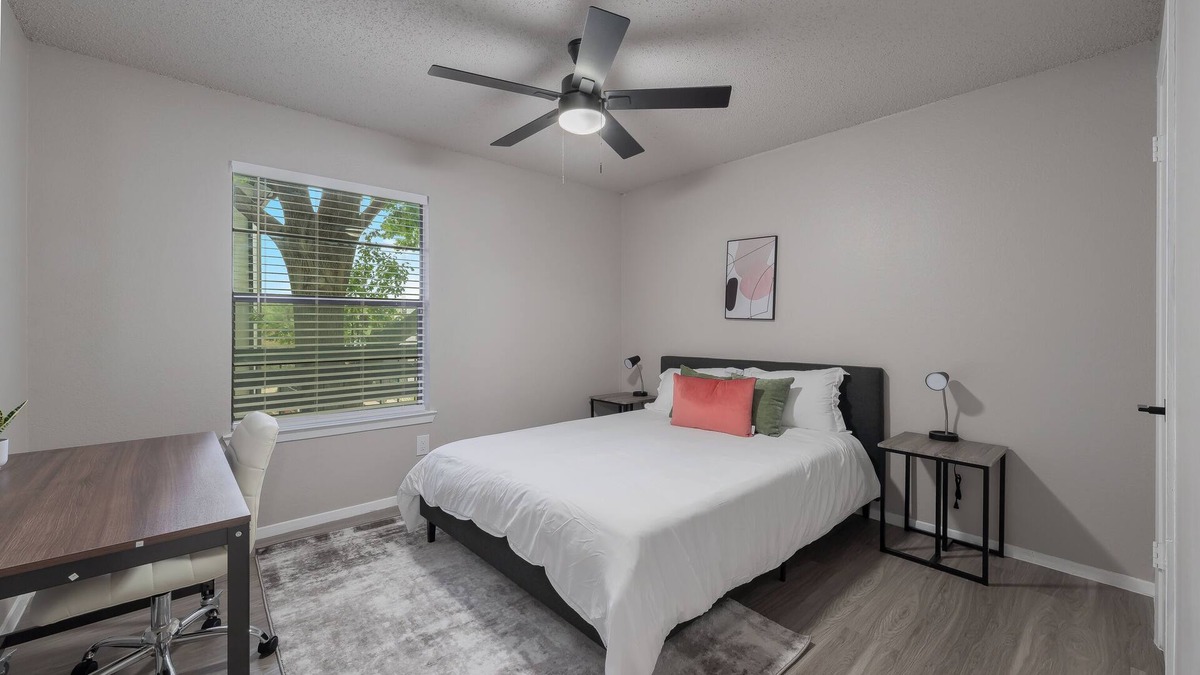 North Arlington Apartment | The Landry 214 | Spacious and Cozy 1 Bedroom 1bth