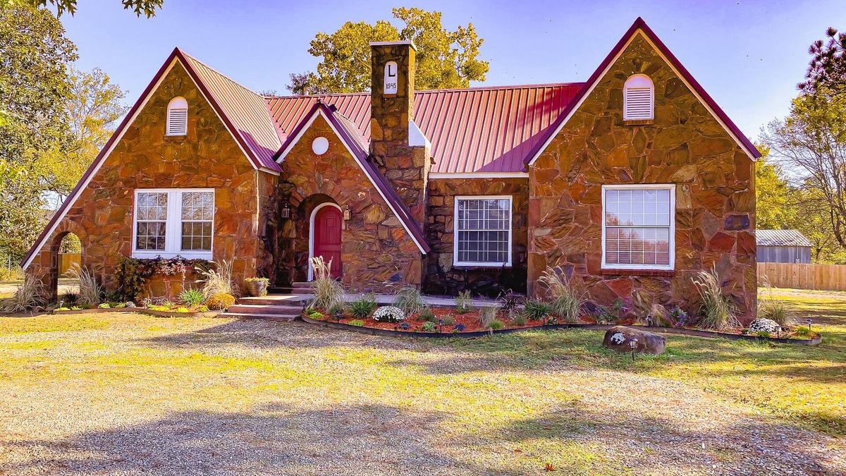 Broken Bow Cottage | The Lane Cottage at Broken Bow