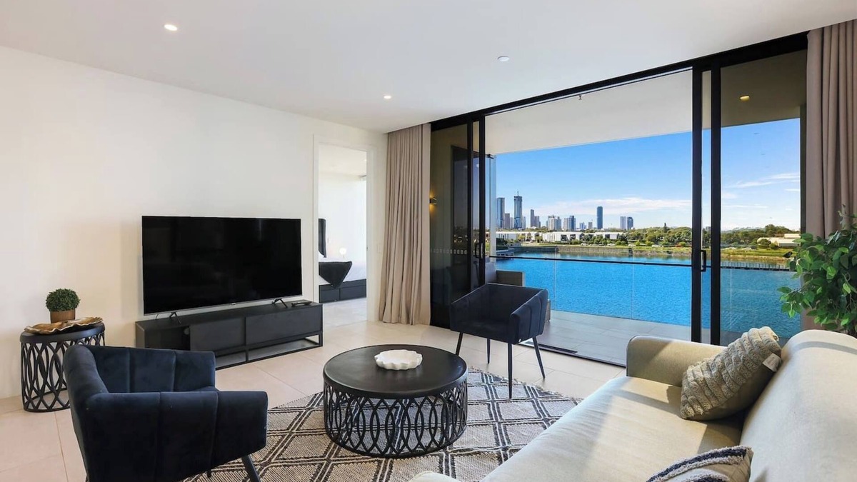 Mermaid Waters Apartment | The Lanes: A life of Luxury w Lake View, Pool, Gym