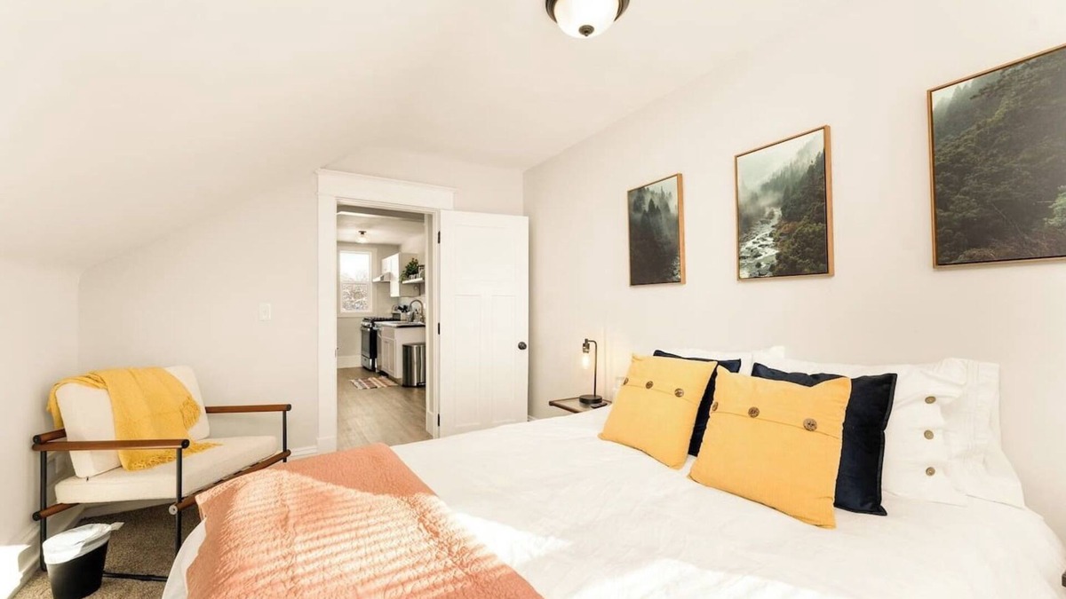 Great Falls House | The Lark’s Nest - A Gem in a Tranquil Neighborhood
