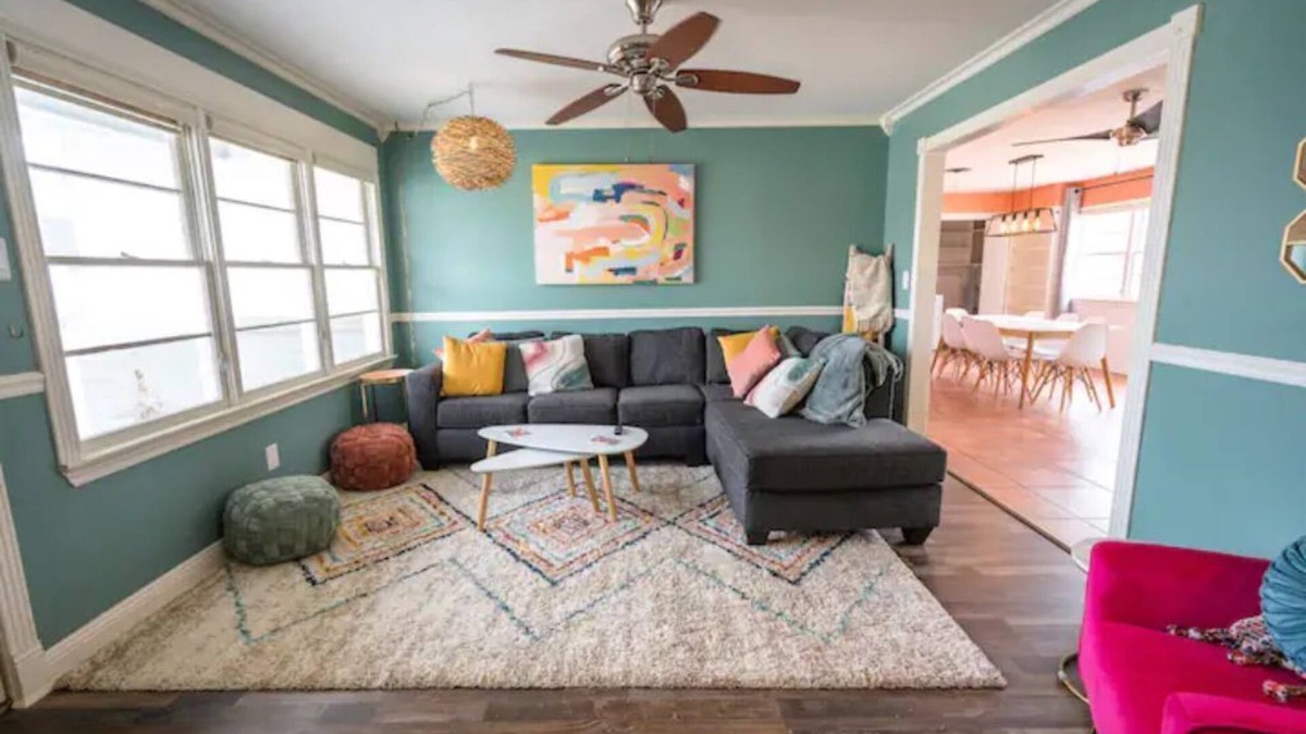 Bowie House | The “LBK Peach" 4/3 home near TTU & med dist.