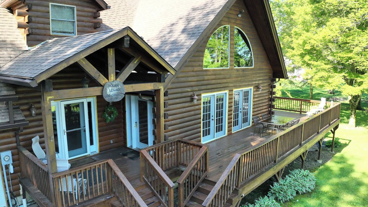 Wayland Cabin | The Legacy Luxury Cabin- Lake Milton Sleeps 21, Hot Tub- 399 a night if 4 booked