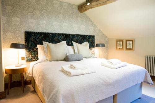 Prestbury Bed & Breakfast | The Legh Arms Prestbury