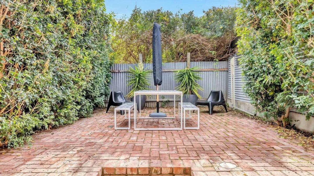 North Adelaide House | The Lemon Tree Charming Cottage in North Adelaide