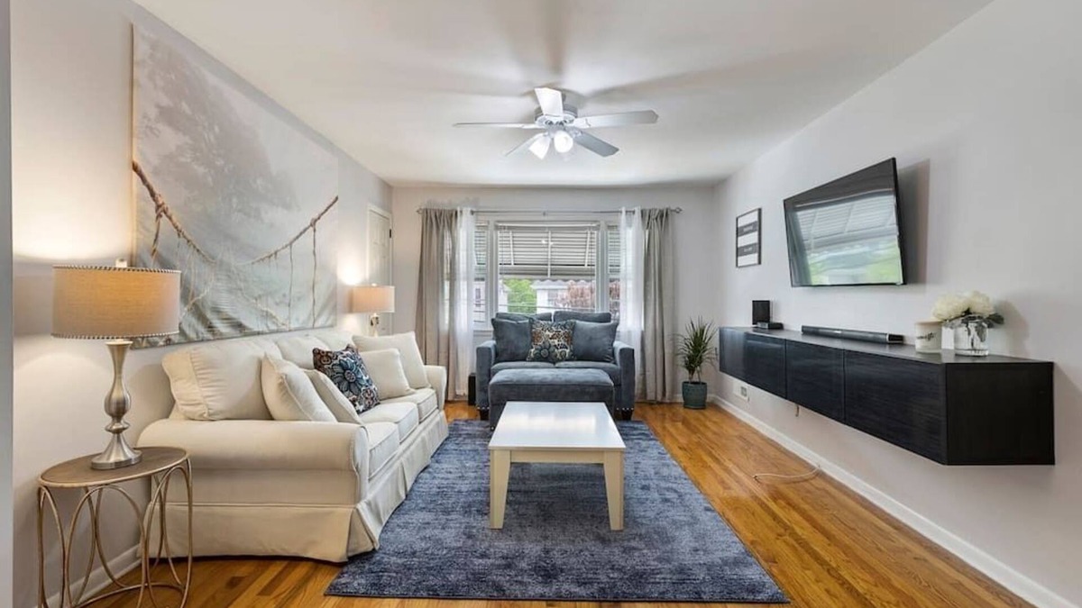 Bloomfield House | The Lennox Stay - Close to NYC ☆ Free Parking