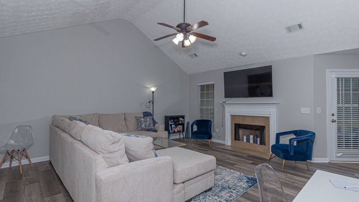 Columbus House | The Lexington - Modern, single story no carpet home just minutes to Benning
