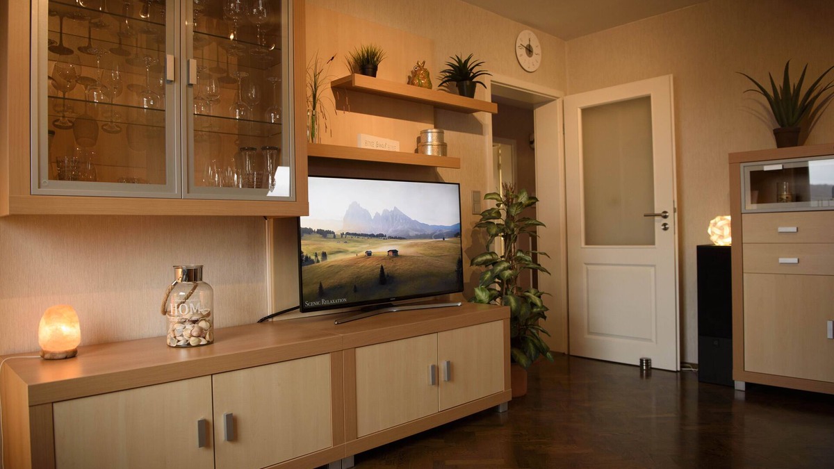Hehlen Apartment | The Lichtblick holiday apartment in Hehlen is located in the junction of the Weser Uplands.