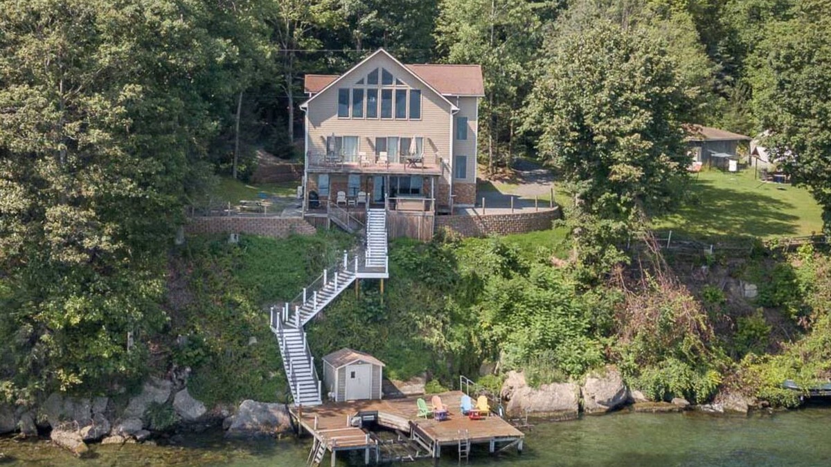 Interlaken House | The Lily Pad: Absolutely Stunning Cayuga Lake House!
