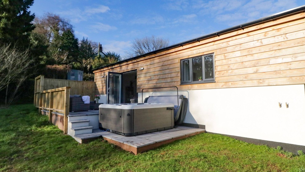 Tiverton Cottage | THE LINHAY, family friendly, luxury holiday cottage in Tiverton