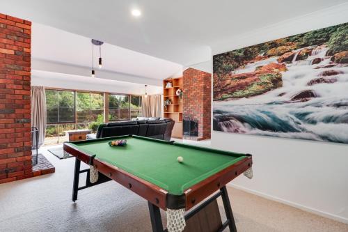 Mansfield House | The Link Mansfield - Sleeps 11