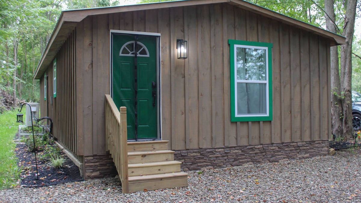 Silver Creek Cabin | The Little Cabin on Old Main Rd.