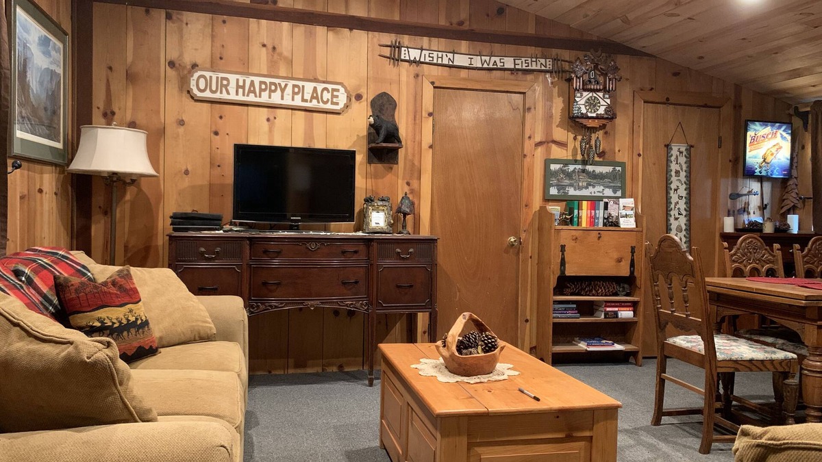 Pollock Pines Cabin | The Little Cabin in the Pines!