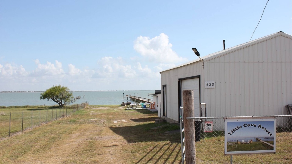Taft House | The Little Cove Cottage near Bayside
