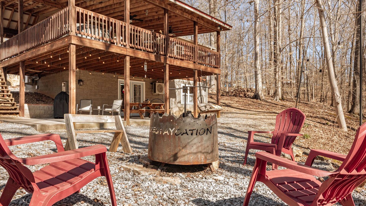 Cadiz House | The Little Log cabin