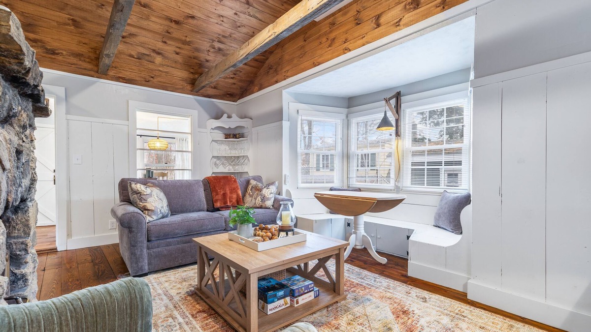 Lake Pocotopaug Cottage | The Little Nest-Cozy & Adorable cottage just a short walk to Lake Pocotopaug!