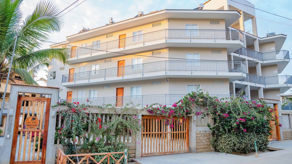 Las Pocitas House | The little pools of Mancora beach (MB301)