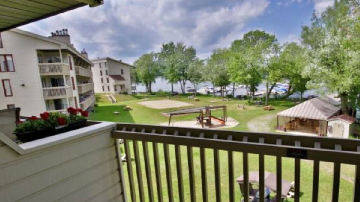Magog Apartment | The little prince - O'berge du Village