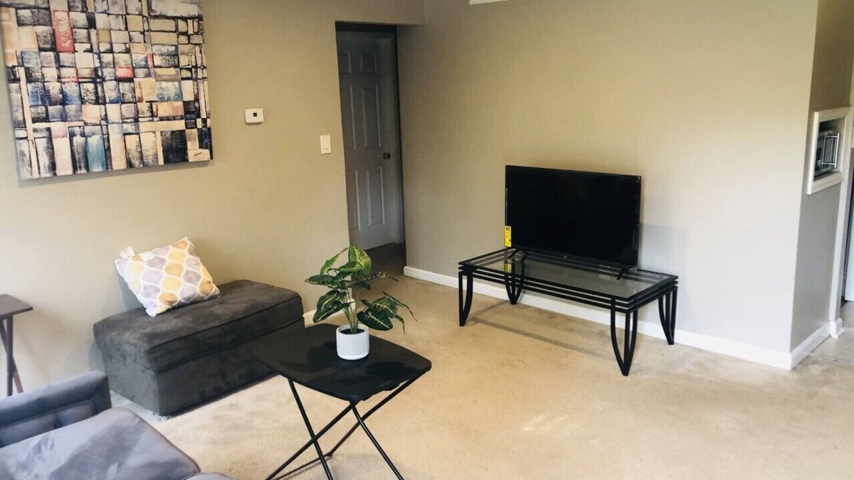 Royal Oak House | The Little Royal House of Woodward