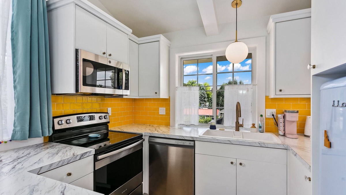 Sunset House | The Local's Scoop