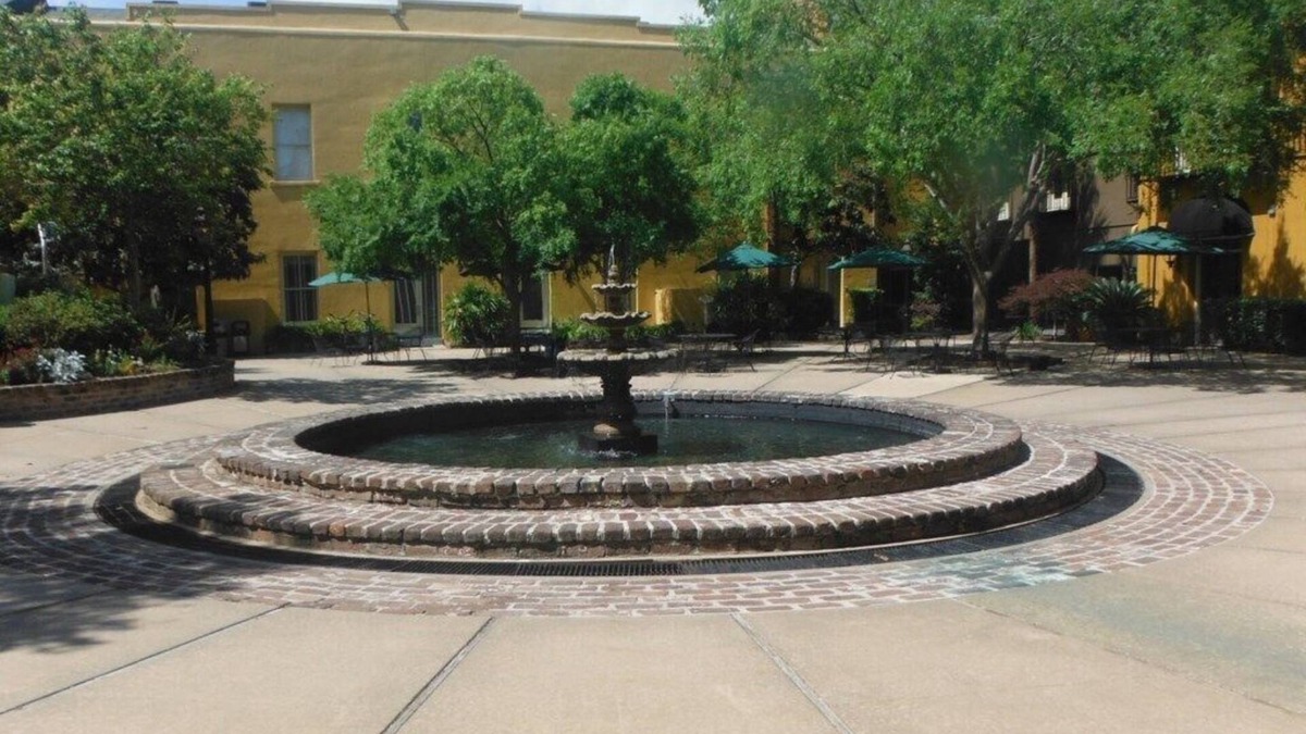French Quarter Apartment | The Lodge Alley Inn™ - 1 Bedroom