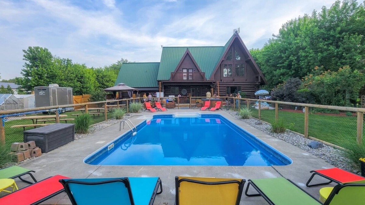 Lakeshore Cabin | The Lodge at Lakeshore