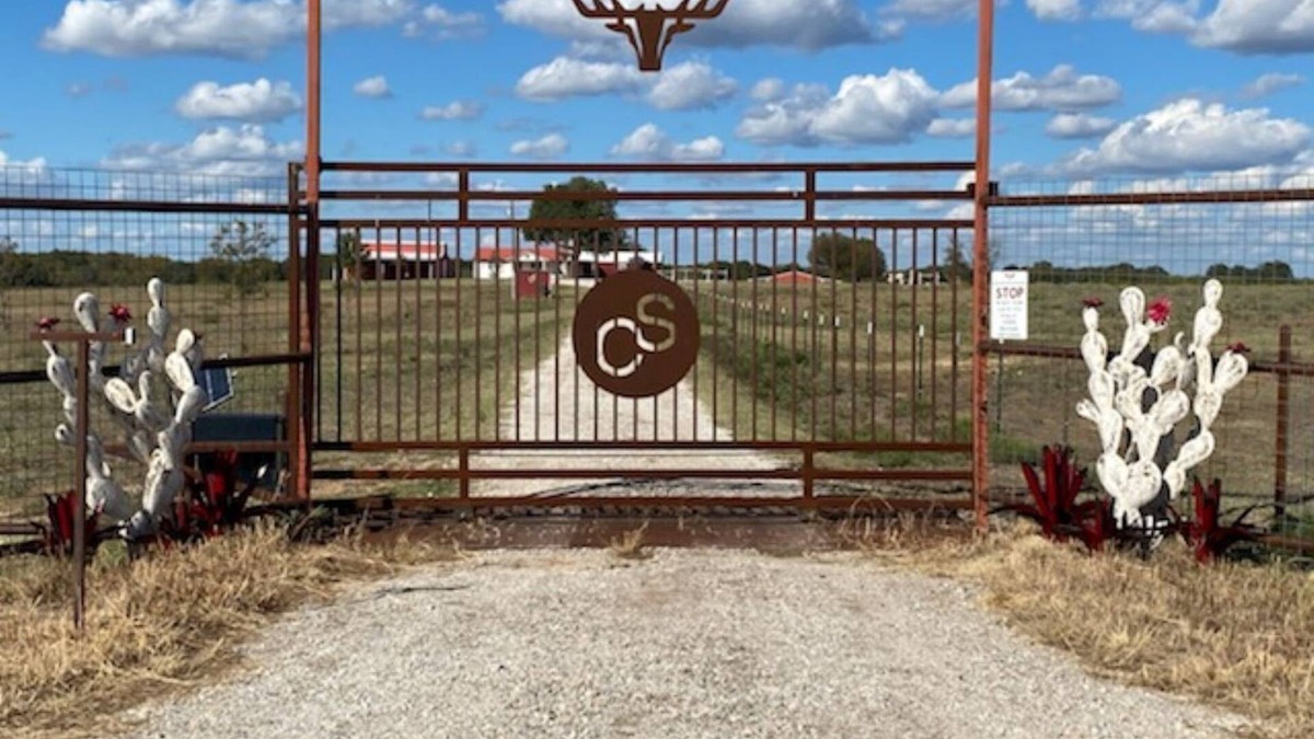 Eastland Cabin | THE LODGE at Second Chance Ranch