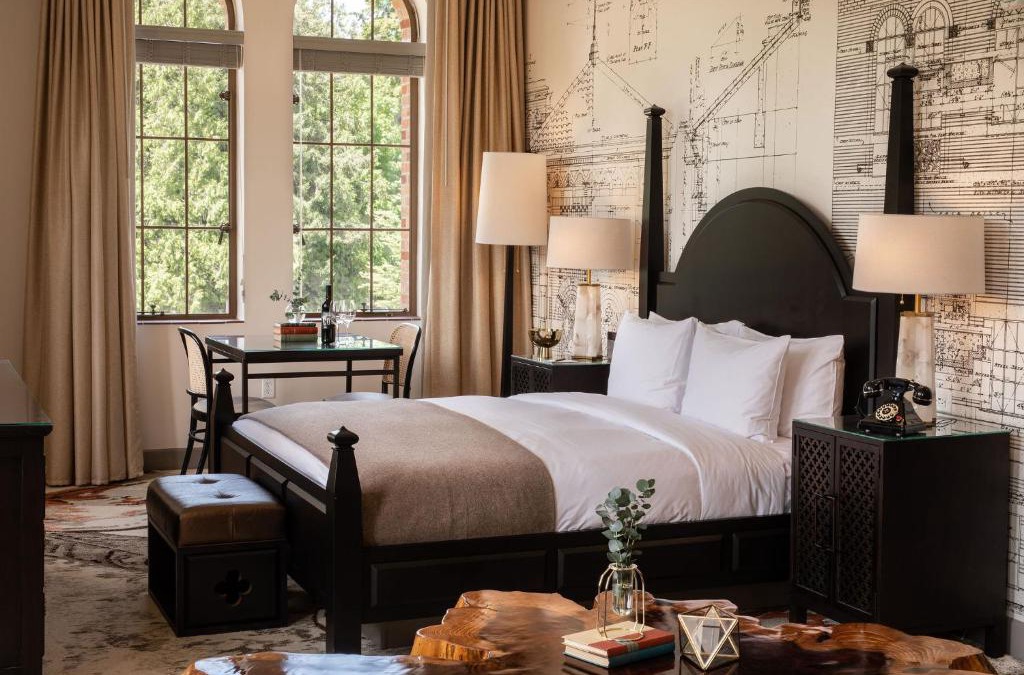 Kenmore Hotel | The Lodge at St Edward Park