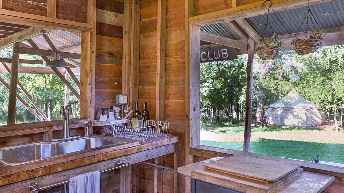 Elgin House | The Lodge Eco-Cabin with A/C and Private Fire Pit, NEW Discounted Rates