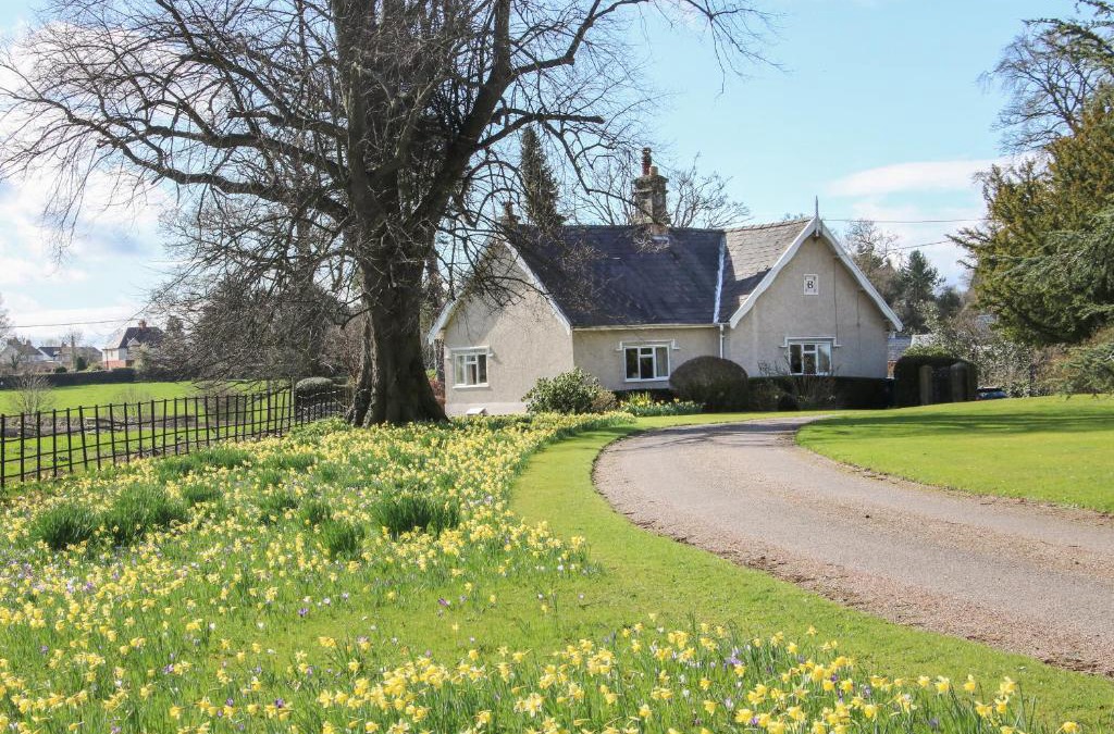 Overton-on-dee House | The Lodge