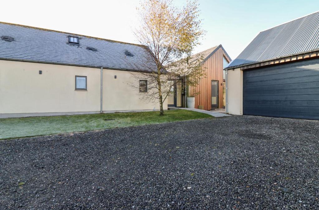Westhill House | The Lodge