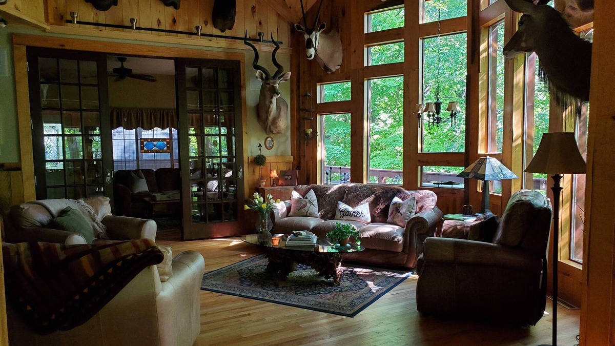 Alexandria House | The Lodge on Maple Island