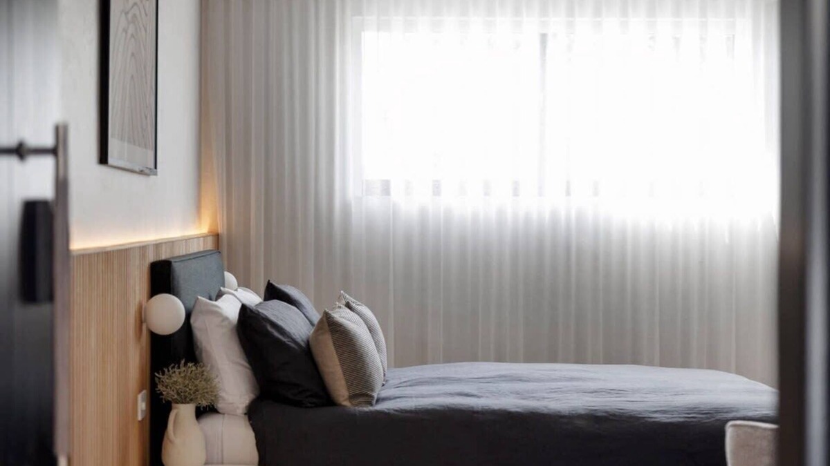 Mount Gambier Apartment | The Lodge - Room 1 - Luxury Central private Rooms, Free wifi
