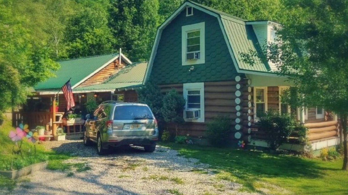 Genoa Cabin | The Lodge The Original Chestnut Log Cabin