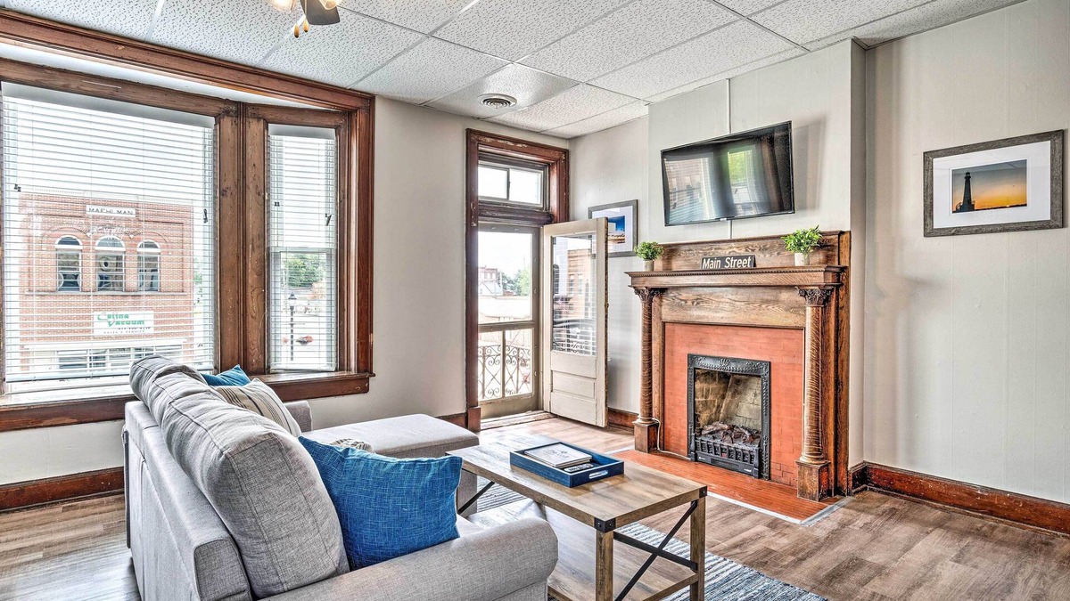 Celina Apartment | The Loft at Grand Lake - In the Heart of Downtown Celina, Steps from the Lake