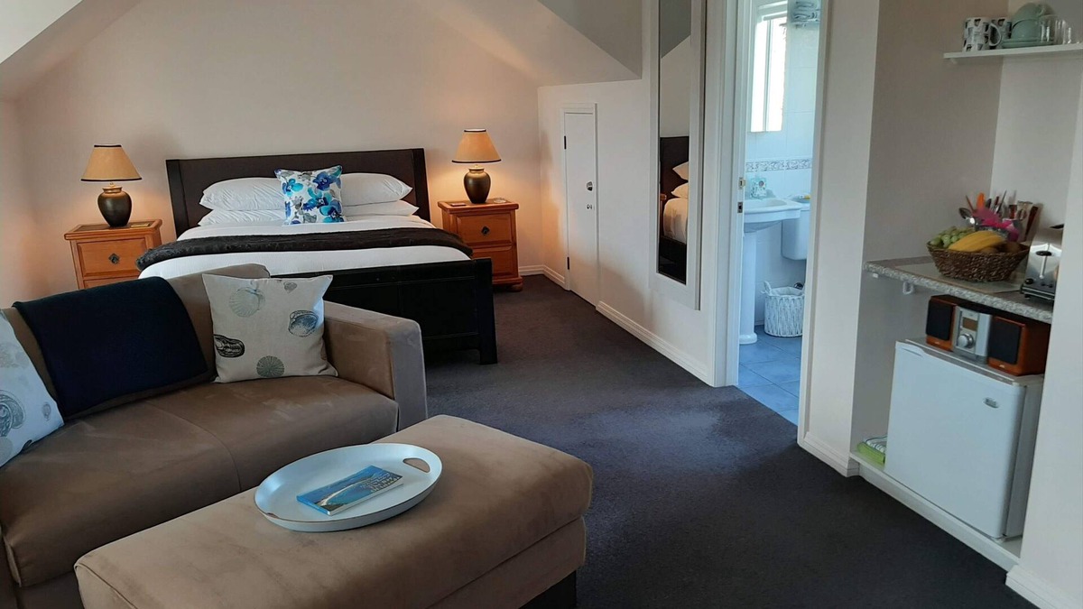 Haruru Apartment | THE LOFT at Kingfisher Ridge, "Bay of Islands"!