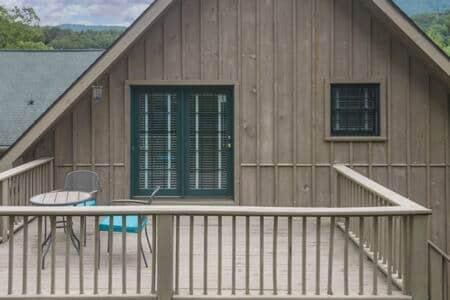 Lexington House | The Loft at Springhouse farm