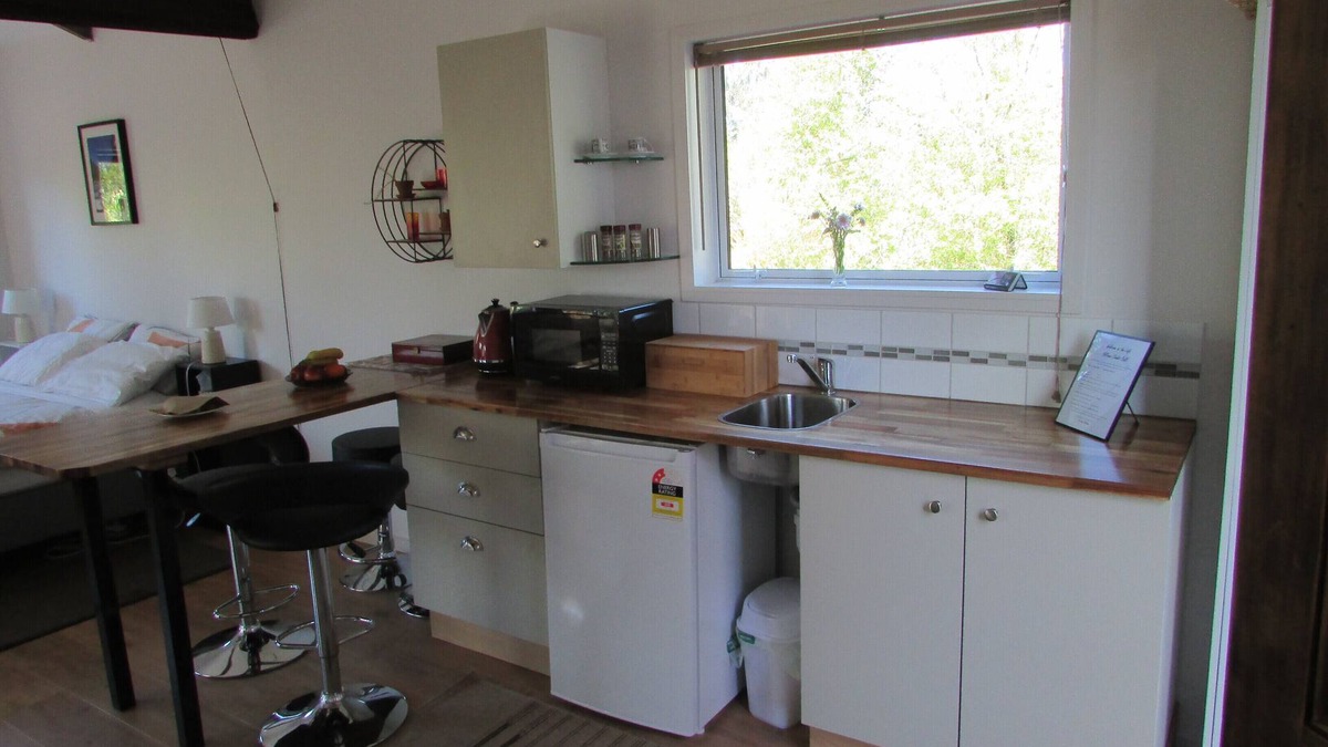 Arundel Apartment | The Loft is very well situated to explore the middle of the South Island