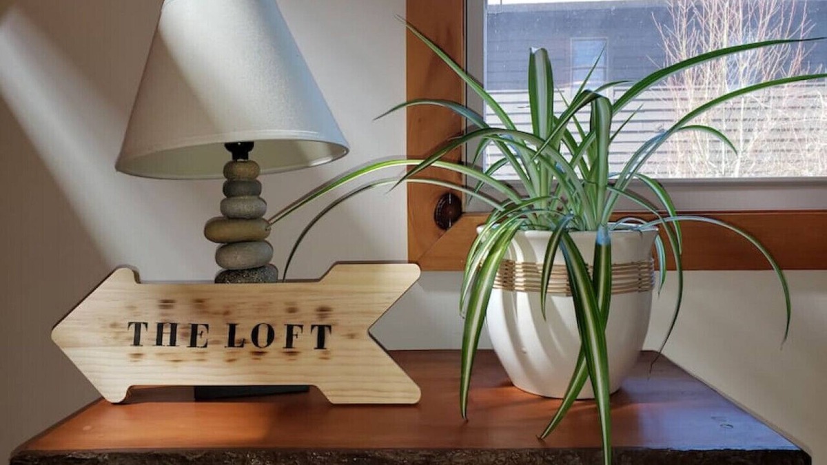 Keene House | The Loft - Keene | Modernized Private Guesthouse in Town | Centrally Located to Major Trailheads