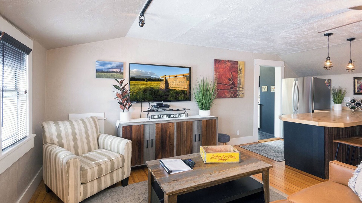 Flagstaff Apartment | The Loft on Humphreys: A Charming 2 BR Apartment in Downtown Flagstaff with A/C