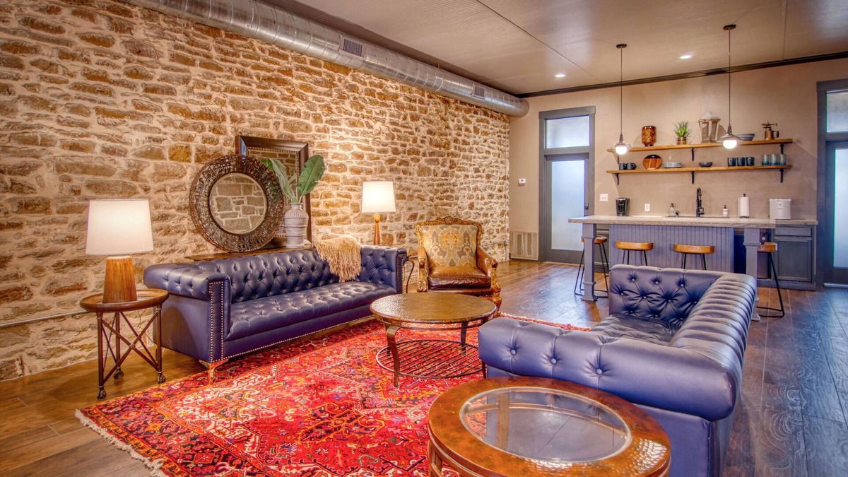 Mason Apartment | The Loft On The Square