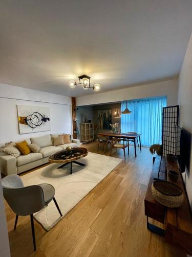 Sector 1 Apartment | The Loft