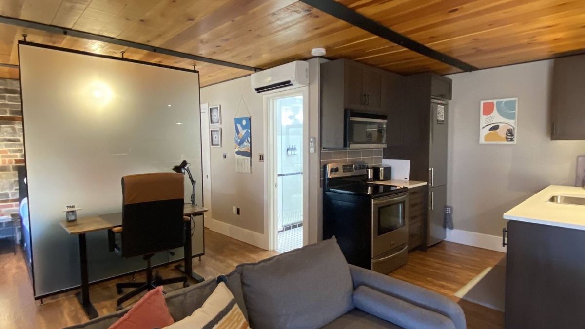Inner Harbour Apartment | The Lofts #3 Cozy Downtown Studio Getaway