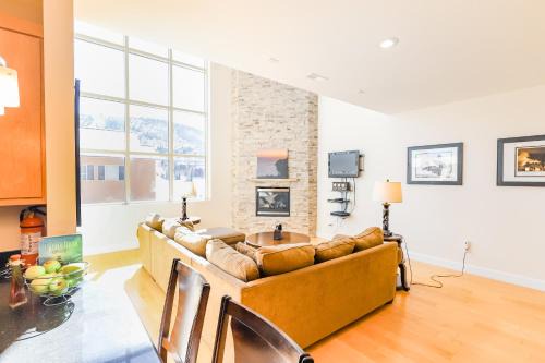 Brian Head Apartment | The Lofts #6A - Base Camp Loft