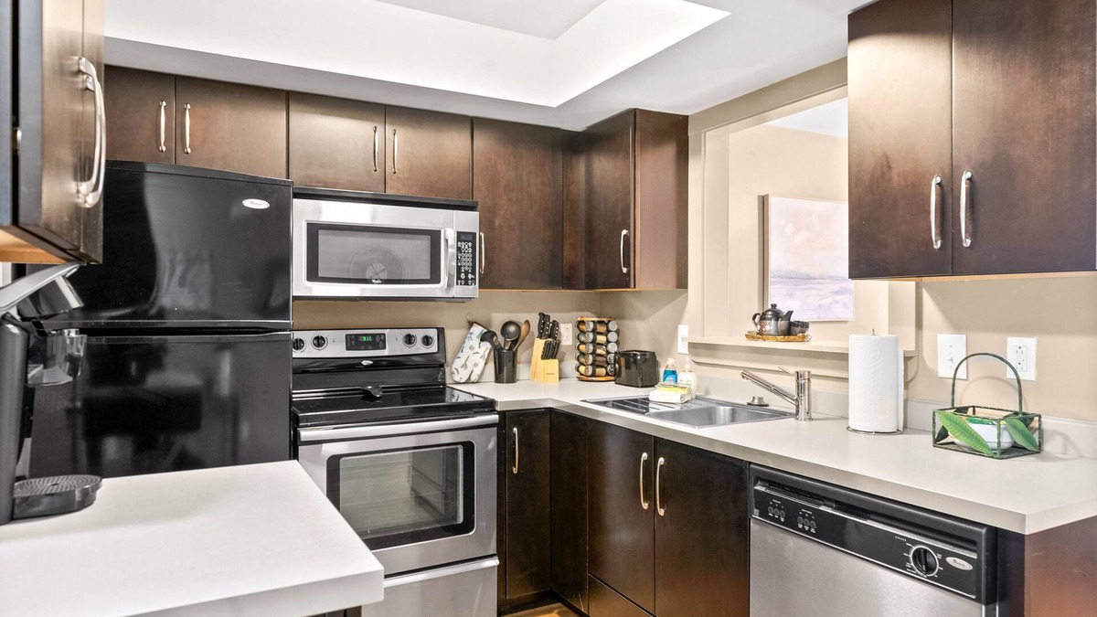 Clarksville Condo | The Lofts of Downtown (540 N 2nd St, #105)