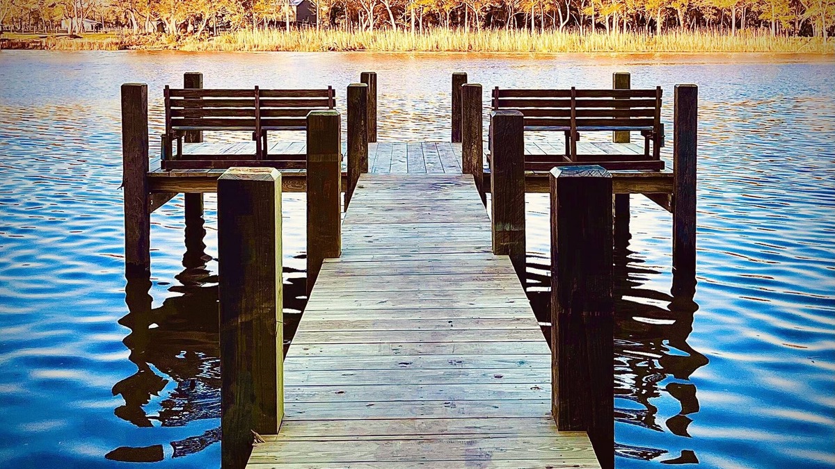 Brazoria House | The Lone Oak River Retreat on The San Bernard River - Fisherman's Paradise!