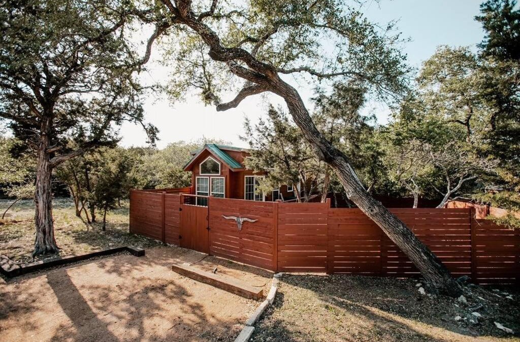 Austin House | The Longhorn Cabin - Cabins at Rim Rock