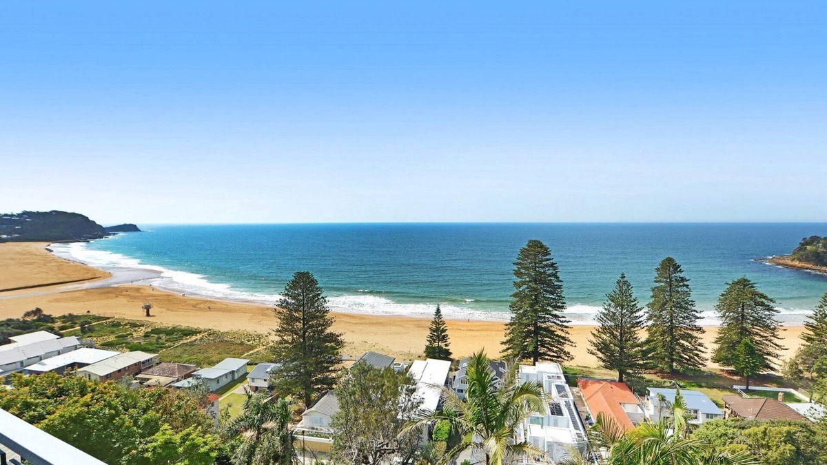 Avoca Beach House | The Lookout 2 Sleep 6