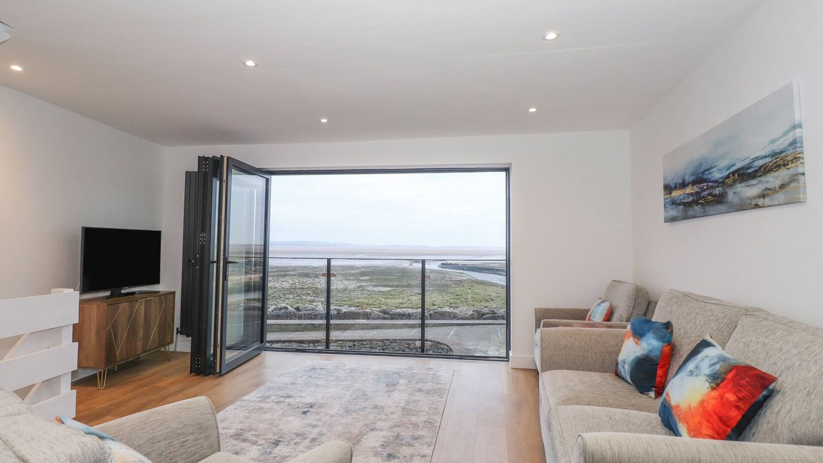 Haverigg Cottage | THE LOOKOUT, pet friendly, country holiday cottage in Haverigg