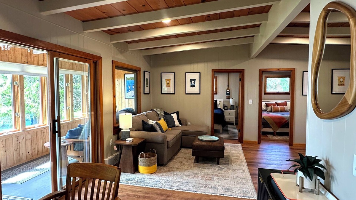 Mackinac County Cabin | The Loon's Landing