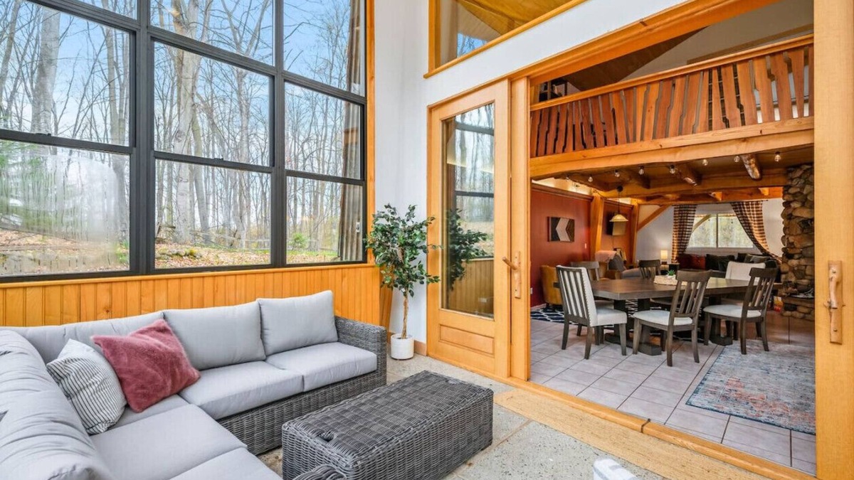 Suttons Bay Cabin | The Lost Woods Lodge